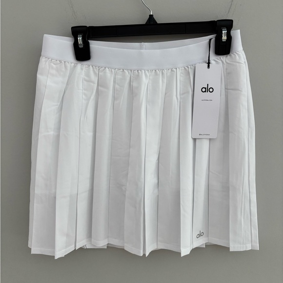 NWT Alo Yoga White Varsity Tennis Skirt Large - Picture 1 of 6